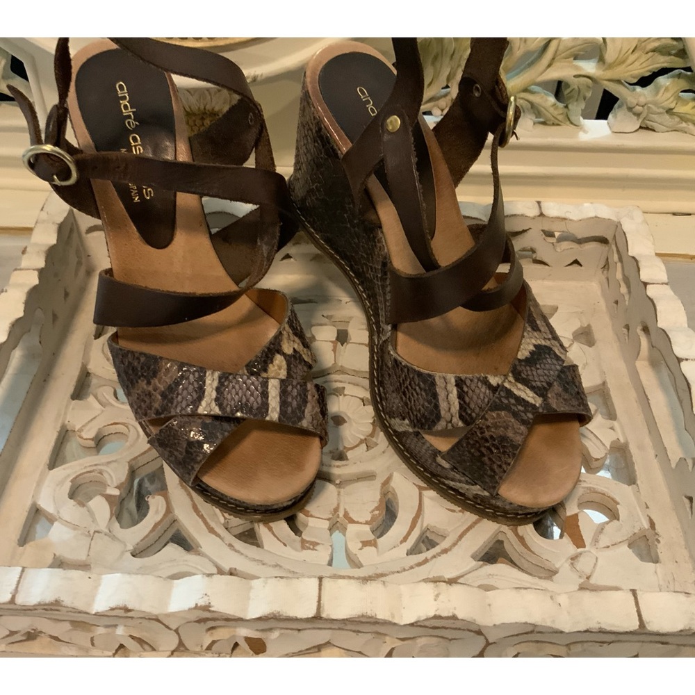 Free shipping limited time -Andre Assous snake skin inspired leather